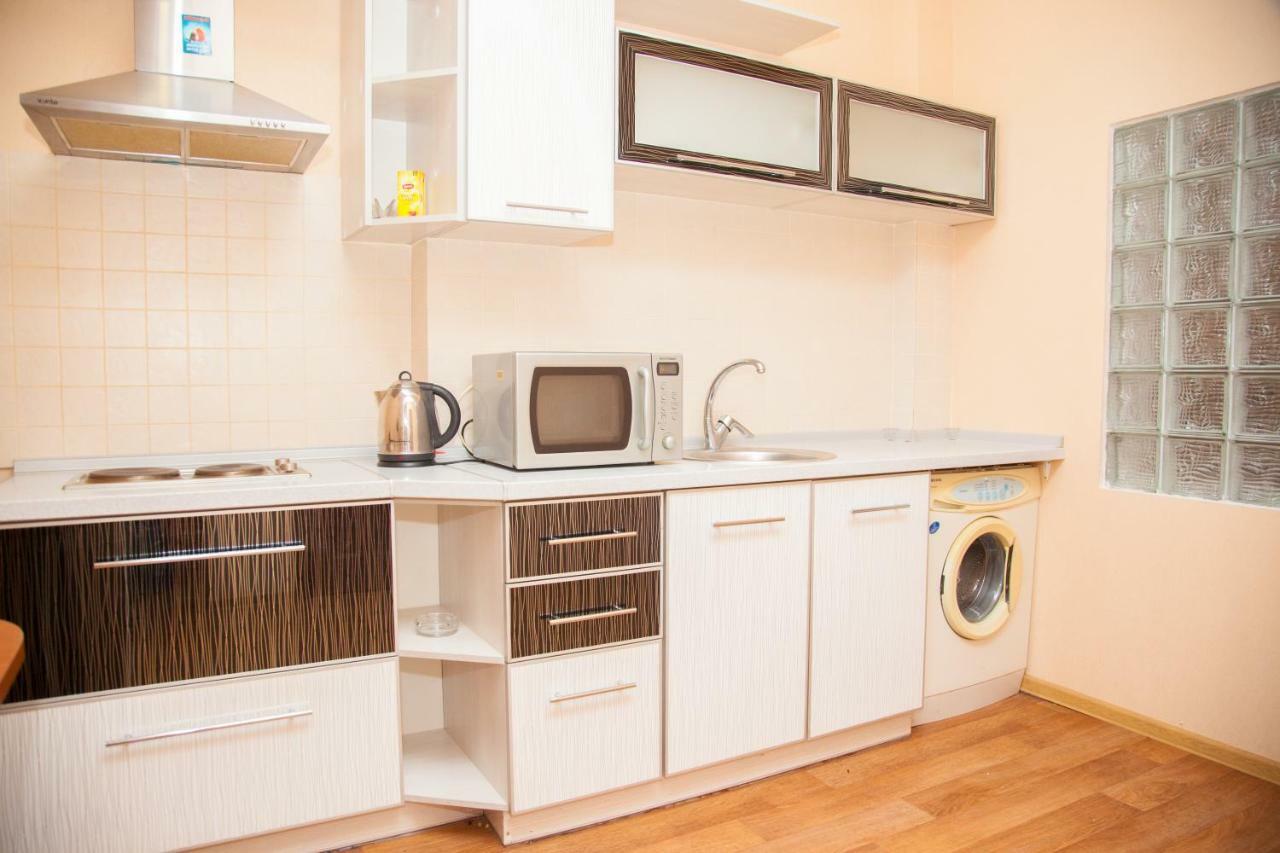 Semi-Luxury Apartment On Zhukovskogo Street 57 Zaporizhia Екстериор снимка